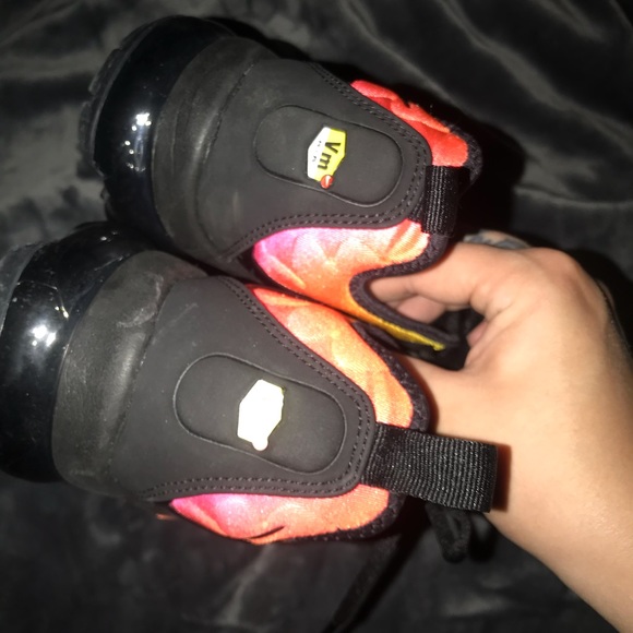 Vapormax Bleached Aqua womens 8 great condition - Picture 4 of 5